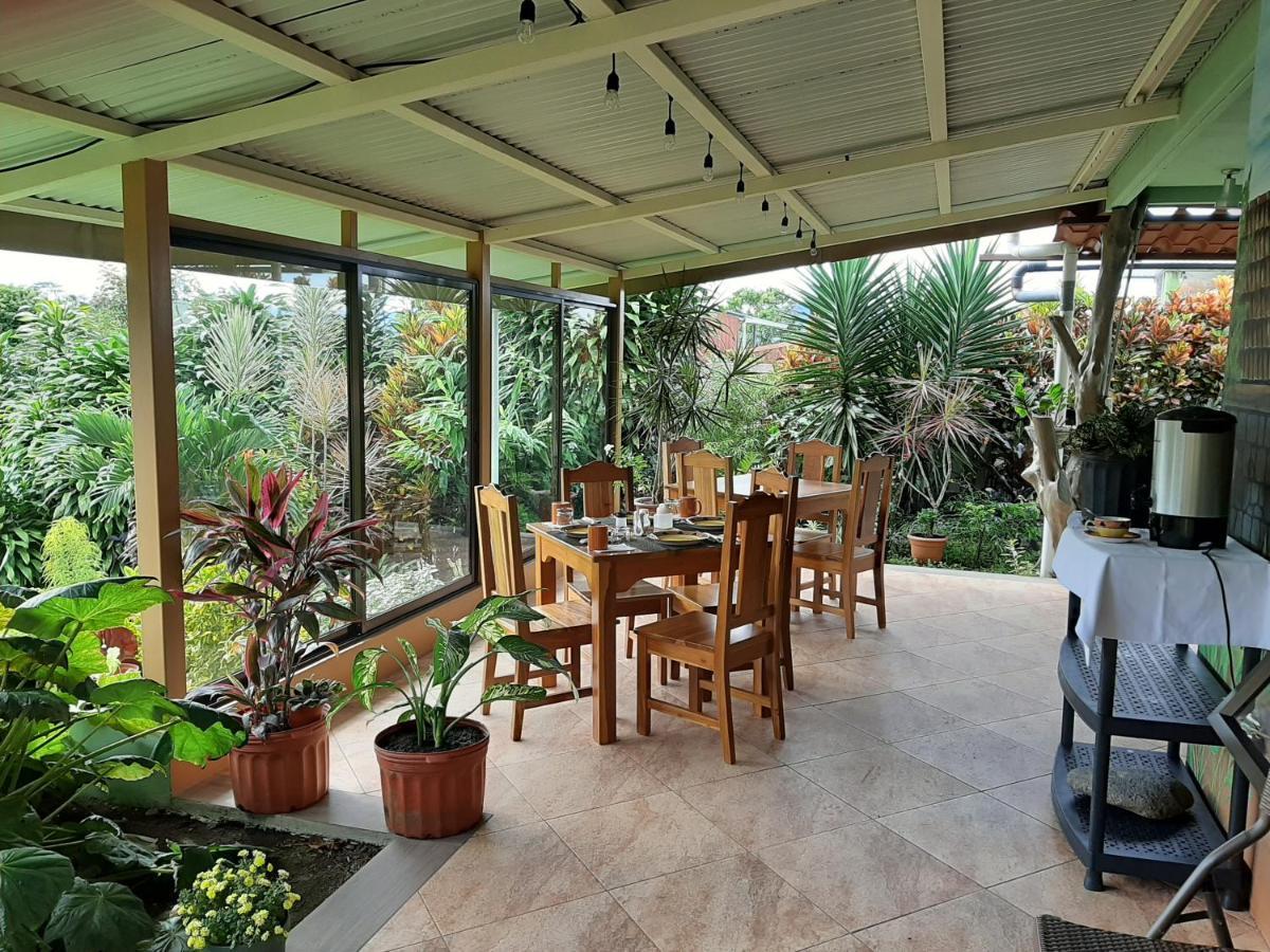 Marita'S Bed And Breakfast Nuevo Arenal Exterior foto